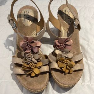 Classic wedge size 9